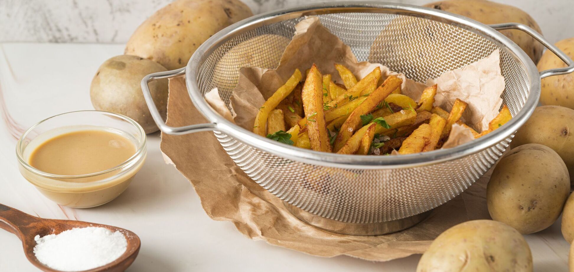 Як по смажити картоплю без зайвої олії та до хрусткої скоринки: простий спосб