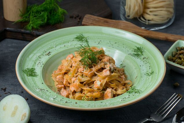 Изысканная паста с красной рыбой для сытного обеда: получится очень вкусно