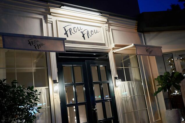 Популярний заклад у Києві потрапив у скандал через російську вечірку: всі подробиці