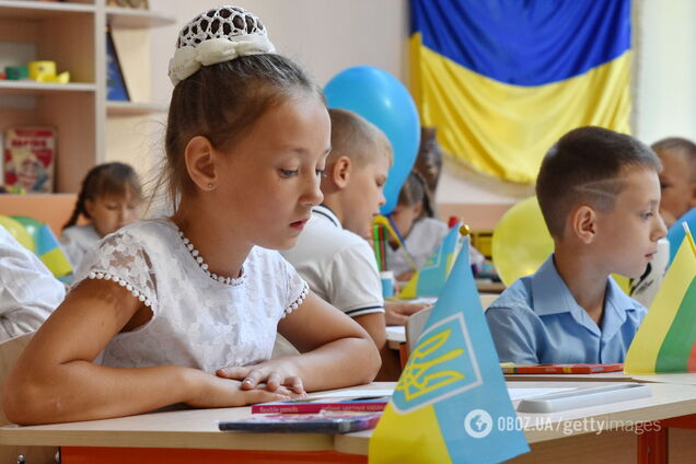'Ми ракети спинимо руками...' Пісня для першокласників на свято Букваря збентежила мережу