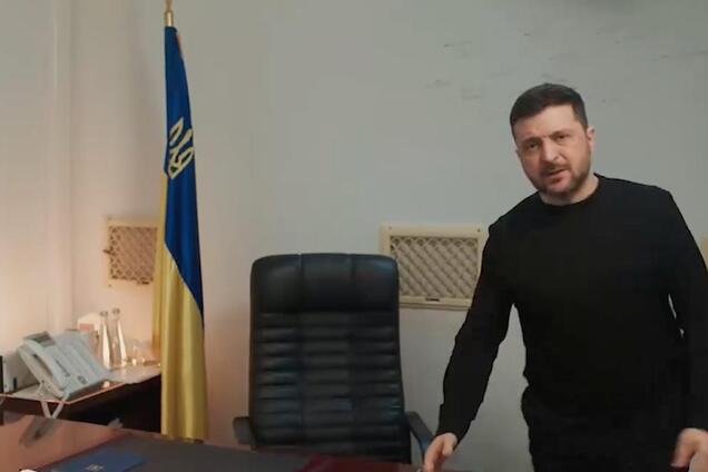 'В начале войны здесь были сотни людей': Зеленский впервые показал, как выглядит бункер на Банковой. Видео
