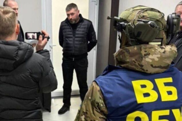 Командувач логістики ЗСУ й очільник управління СБУ в Житомирській області отримали підозри. Відео