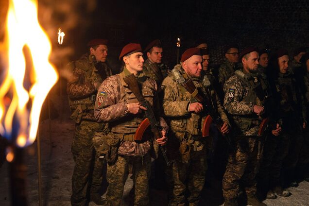 Украинские десантники пресекли попытки оккупантов пройти к двум селам на Харьковщине. Видео