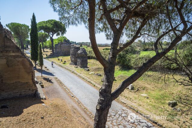 В Италии возле популярного маршрута нашли затерянный античный город. Фото