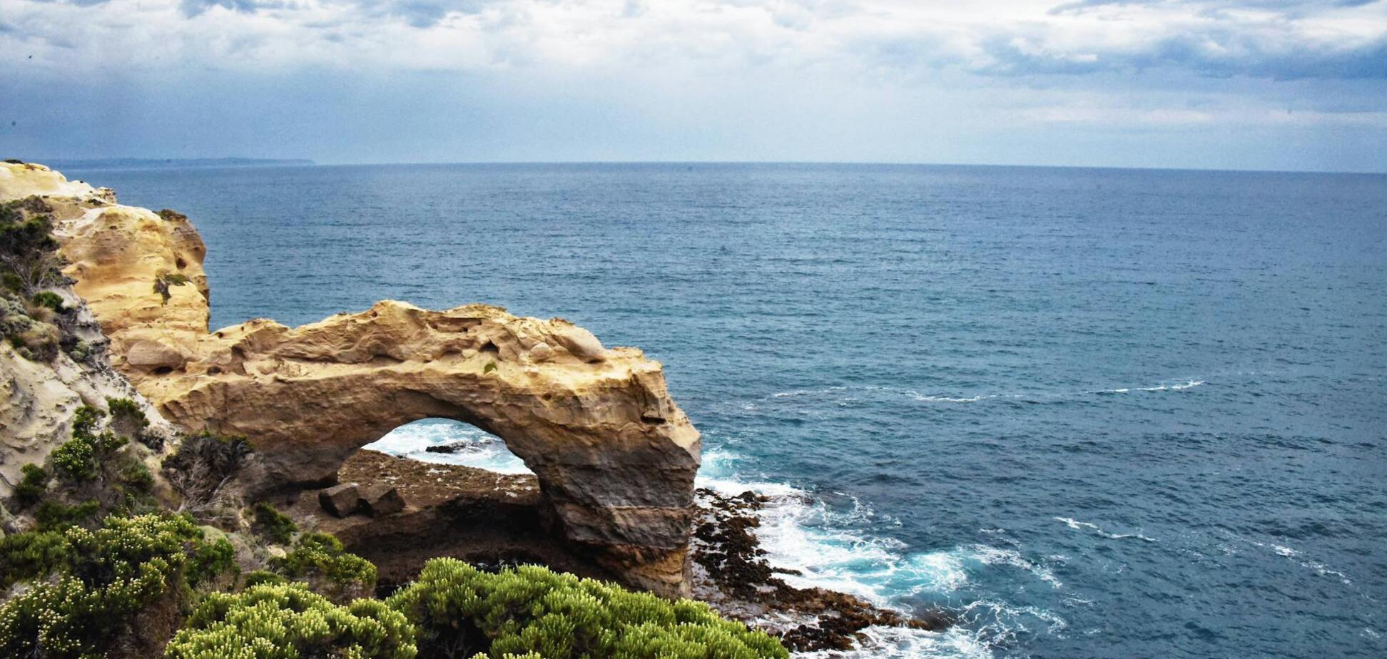 Перлини Середземноморʼя: 5 островів, які має відвідати кожен