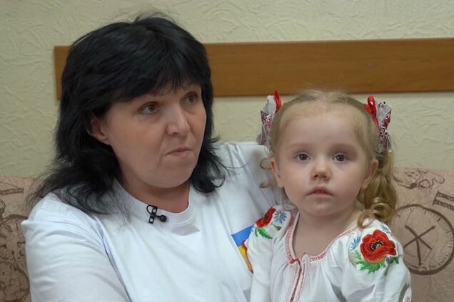 Чотири роки стійкості: історії незламних українців від музею 'Голоси мирних' Фонду Ріната Ахметова