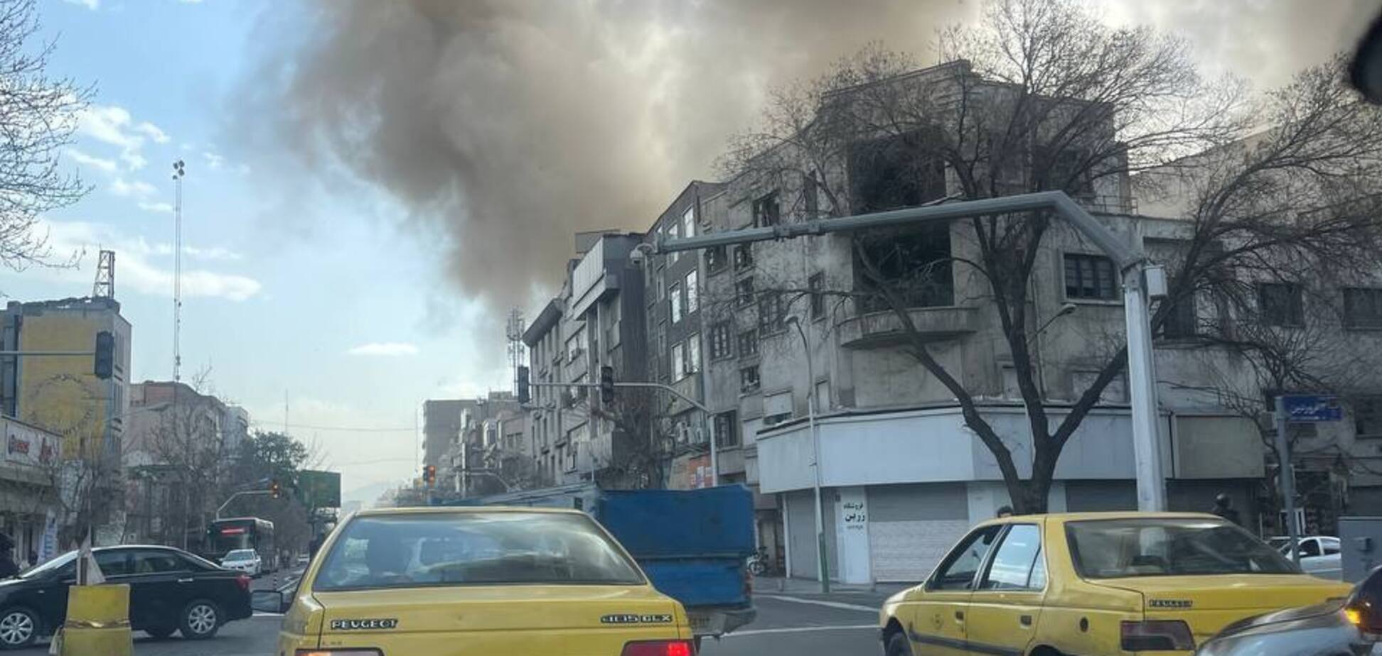 Іран повністю закриває свій повітряний простір на тлі атак Ізраїлю: що відомо про ситуацію. Фото і відео