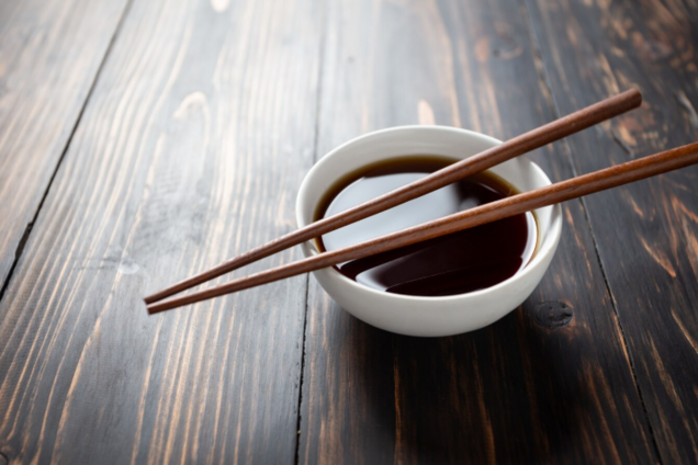 Як перевірити, чи якісний соєвий соус: простий 3-секундний тест