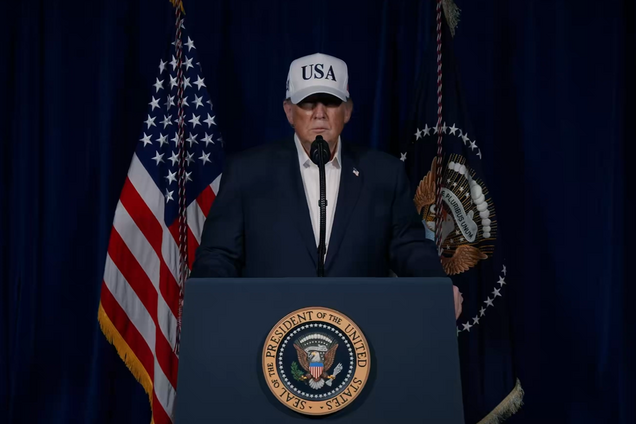 'Ми збираємося зрівняти із землею їхню ракетну промисловість': Трамп виступив із заявою щодо ударів по Ірану. Відео