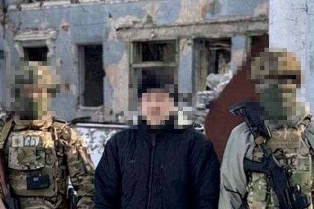 СБУ затримала агента ФСБ, який втемну використовував матір для шпигування за оборонцями Донеччини