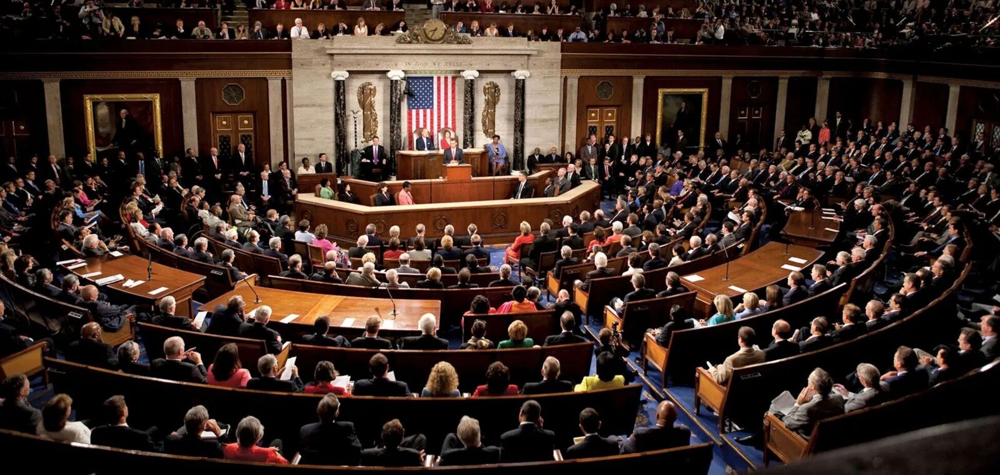 Палата представників Конгресу США проголосувала за пакет законопроєктів для припинення шатдауну: що це означає