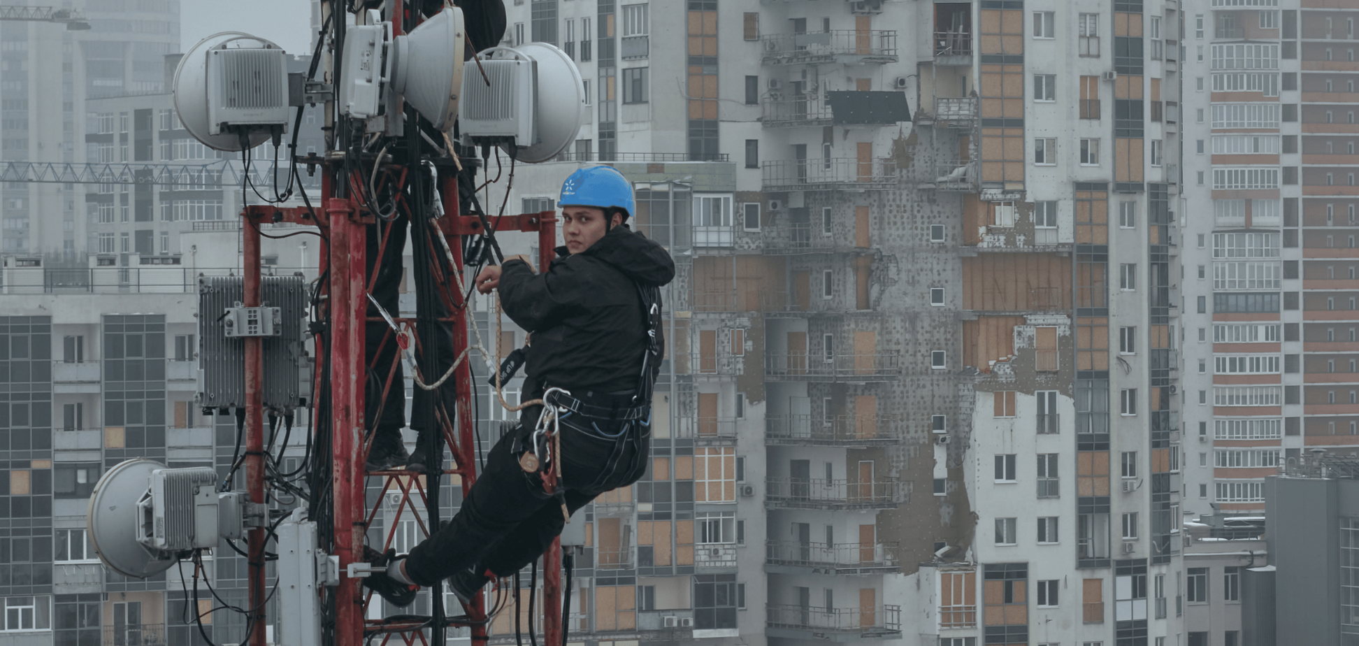 'Зв’язок – це люди': 'Київстар' презентував соціальний фотопроєкт Костянтина та Влади Ліберових