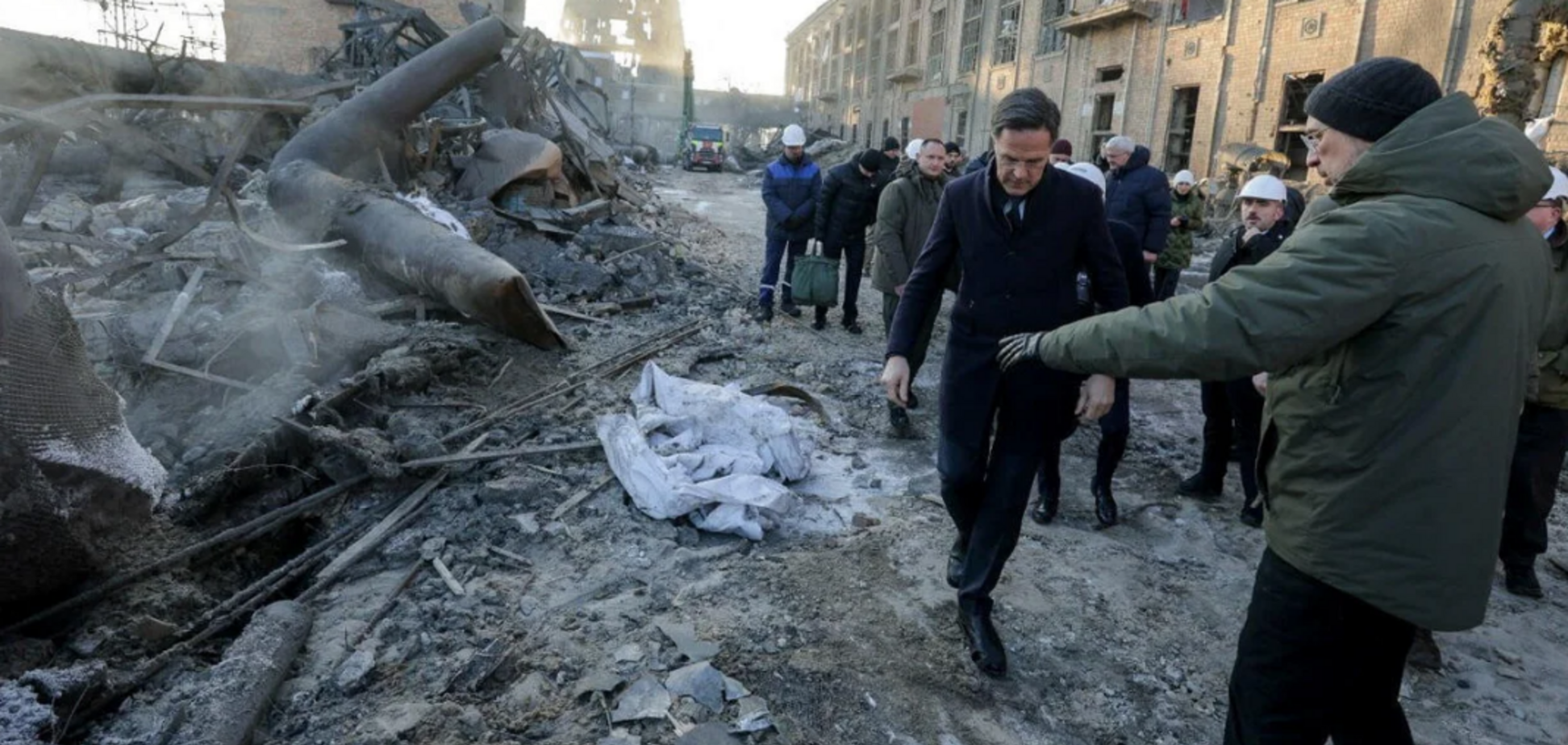 'Незначительные сбои из-за перегрузки могут обесточивать целые районы': медиа показали, как ДТЭК возвращает свет