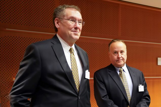 'Это не прогресс': Грегг Гарпер указал на риски электронного голосования в адвокатуре во время войны