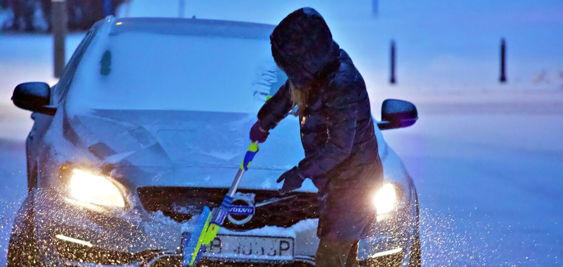 Как разморозить дворники в авто: самые действенные методы