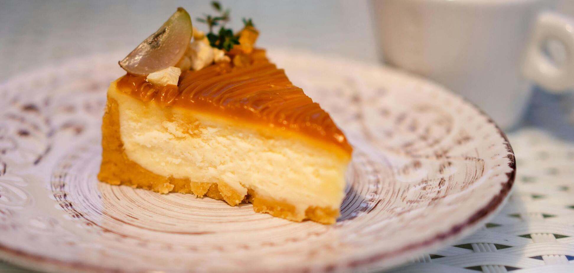 Яблочный чизкейк 'Пальчики оближешь': делимся рецептом очень вкусного, ароматного десерта