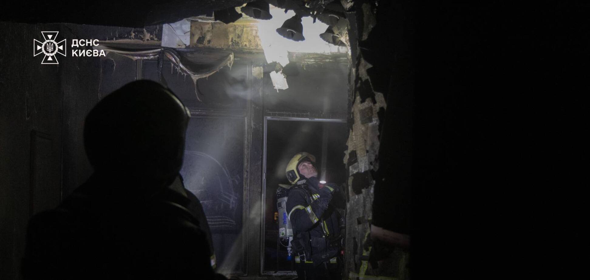 У Києві в готелі 'Дніпро' на Хрещатику сталась друга за два дні пожежа: усі подробиці. Фото