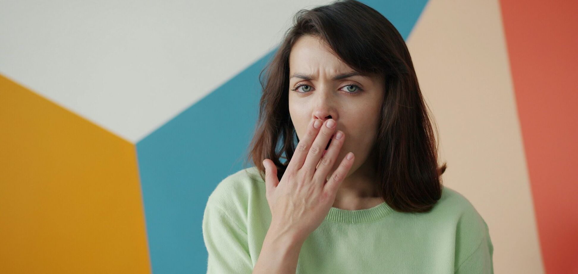 Позіхання роблять дещо дивне з нашим мозком: вчені зробили відкриття