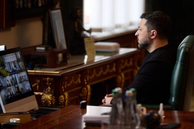 'Значительные повреждения энергетики, был жесткий разговор': Зеленский раскрыл детали селектора 7 февраля