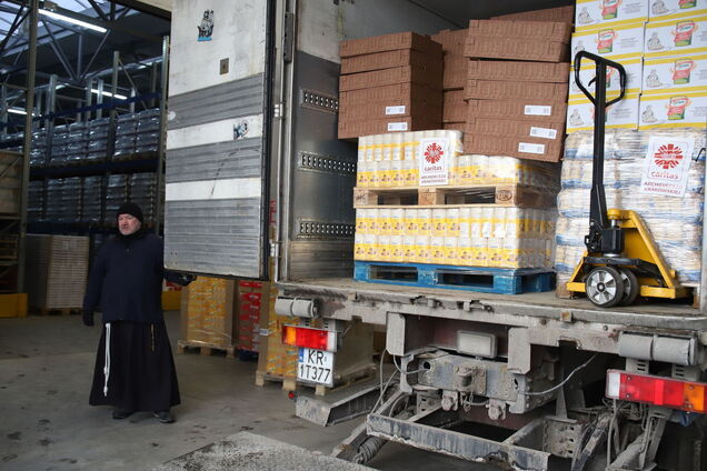 Генераторы, обогреватели и деньги для Киева: глава УГКЦ поблагодарил Польшу за помощь. Фото