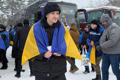 З полону повернувся оборонець Маріуполя Сергій Михайленко, якого РФ запроторила на довічне у Сибір. Фото