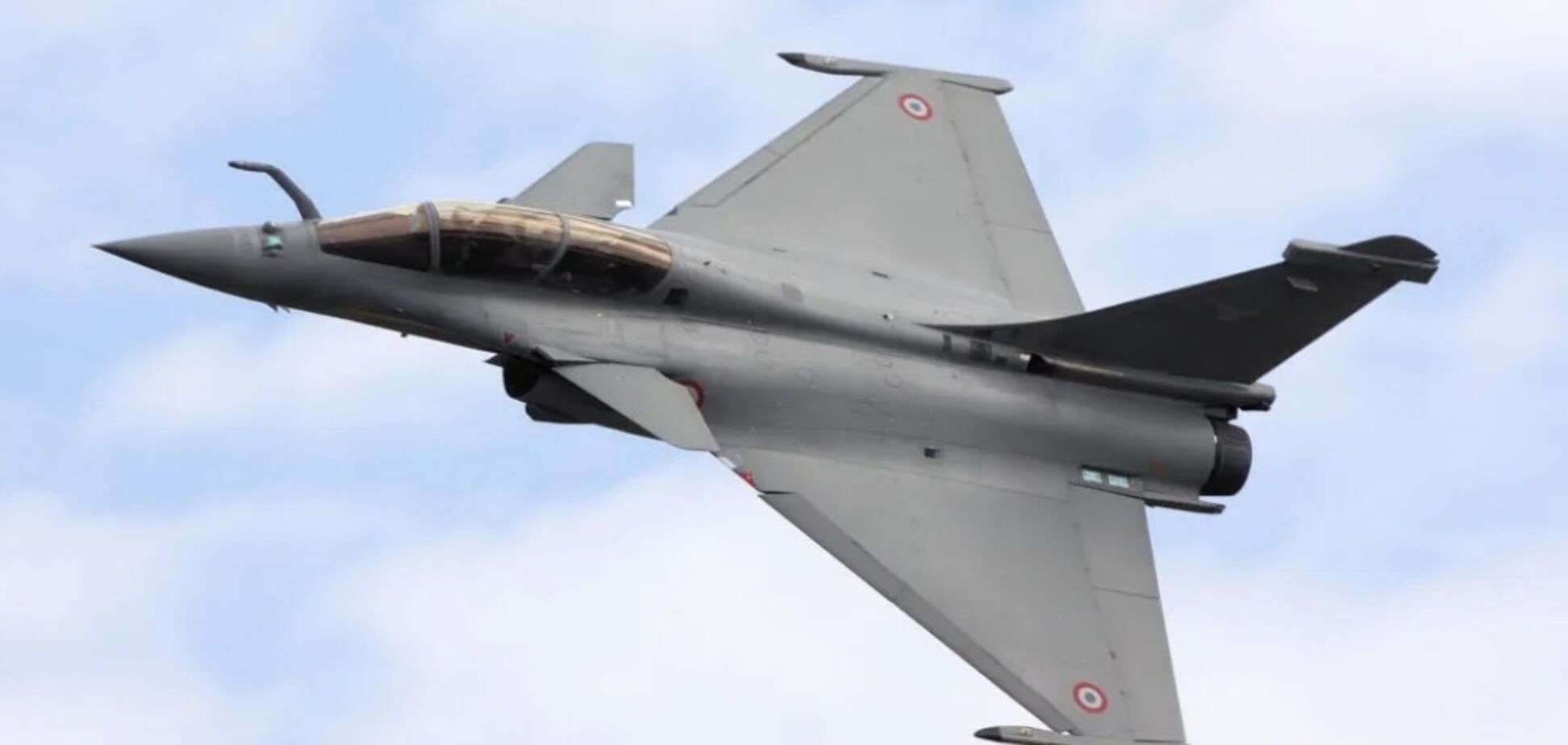 Украина получит 150 самолетов Gripen и 100 Rafale, –Зеленский