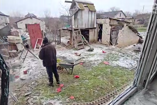 Чорнобаївка опинилася під ударами РСЗВ ворога: пошкоджено десятки будинків. Відео