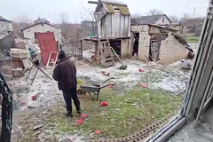 Чорнобаївка опинилася під ударами РСЗВ ворога: пошкоджено десятки будинків. Відео