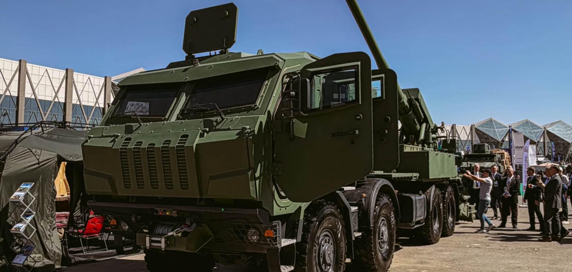 Везли украинским самолетом: САУ 'Богдана' показали на международной выставке в Саудовской Аравии. Фото