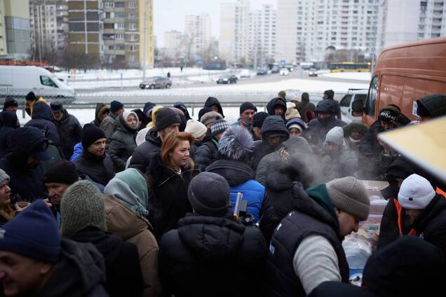 Алена Шкрум во время визита на Троещину 9 февраля 2026 года