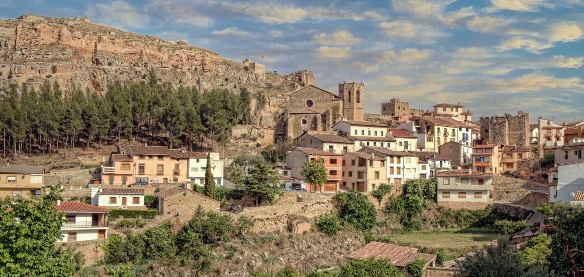 Туристам посоветовали невероятное село в Испании: о нем мало кто знает