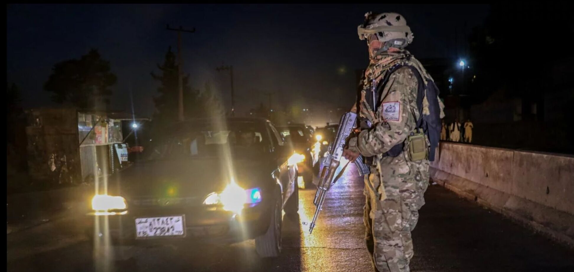 На кордоні Пакистану і Афганістану знову спалахнули бої: працює артилерія і РСЗВ. Відео