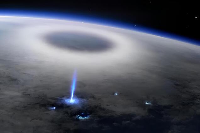 Высоко над Землей вспыхивают загадочные огни: ученые объяснили, что происходит