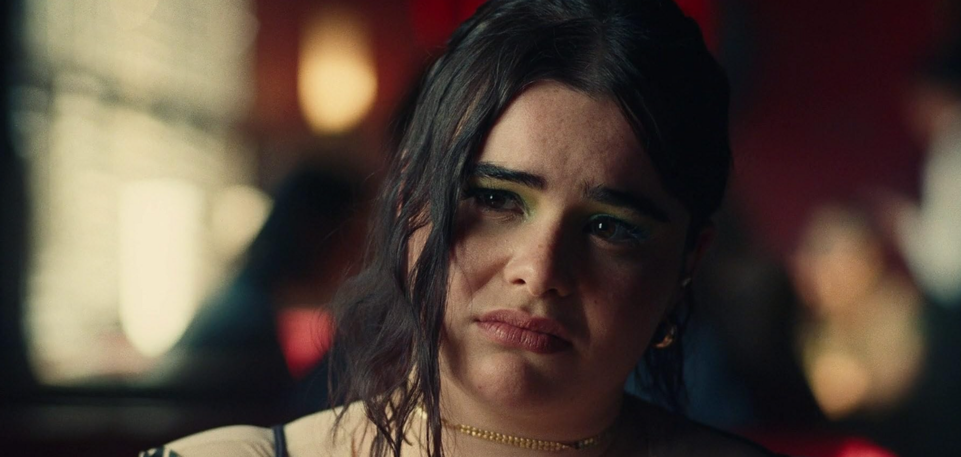 Зірка 'Ейфорії' Барбі Феррейра скинула понад 20 кг і оголила живіт на спокусливих фото