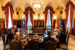 Еще одна страна разрешила США использовать свои базы для атак по Ирану: что известно