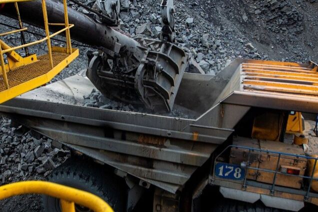 Украина теряет валютную выручку: экспорт железной руды за два месяца упал на 41%