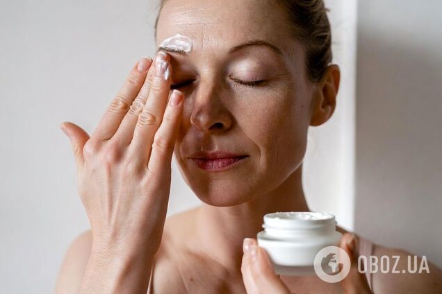 4 помилки провокують появу зморшок на чолі: як уникнути