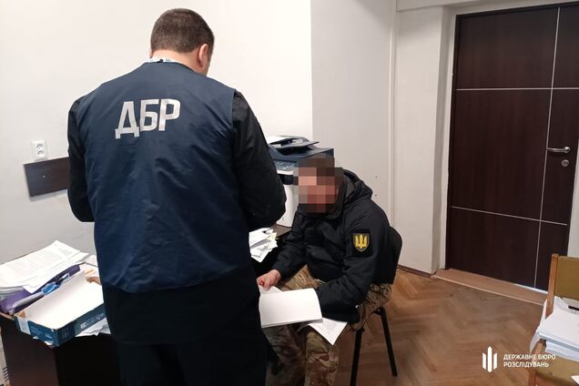 На Львовщине будут судить военнослужащего ТЦК, который во время проверки документов избил мужчину: у пострадавшего перелом. Фото