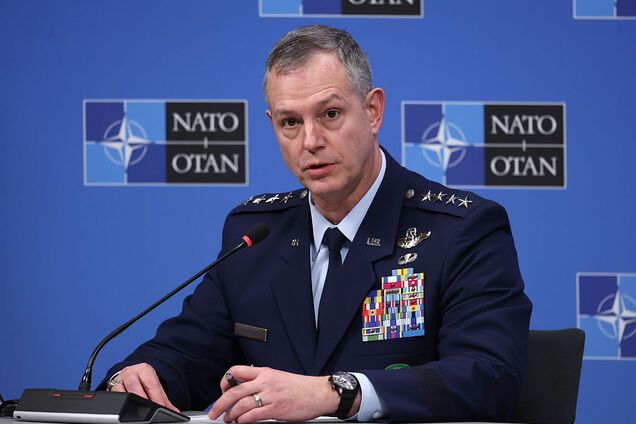 Чи продовжать США постачати Україні боєприпаси: відповідь головнокомандувача сил НАТО в Європі
