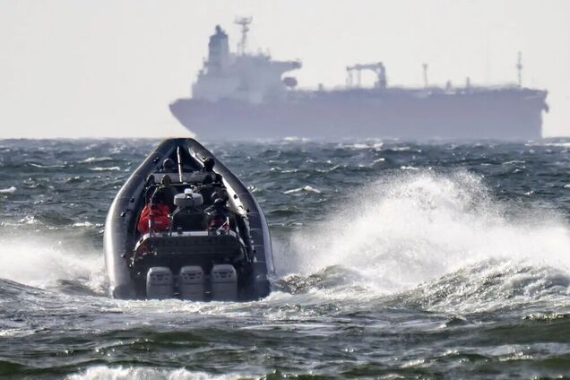 В Швеции арестовали капитана задержанного танкера теневого флота РФ: разоблачились отягчающие обстоятельства