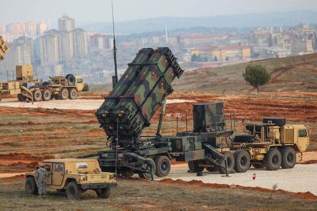 США змінили пріоритетність поставок зброї з Європи на Близький Схід: як це стосується України