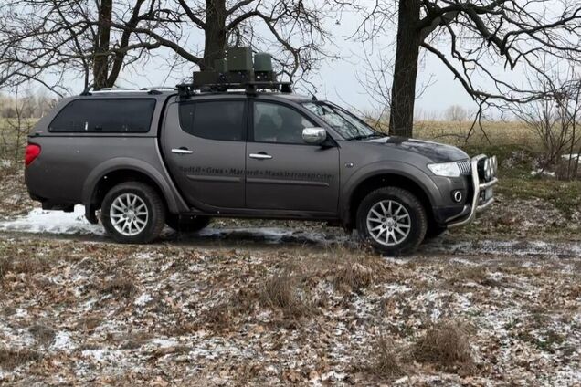 Машины для дронаров: 'Стальной фронт' Ахметова передал внедорожники подразделению БПЛА бригады 'Хортица'