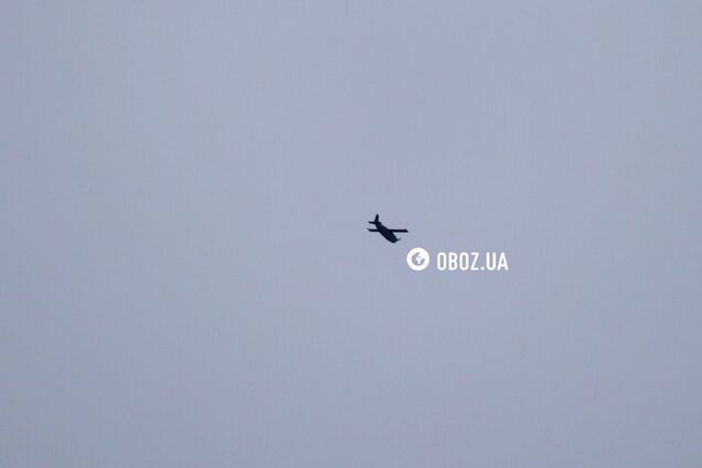 Киев утром атаковали вражеские дроны: были слышны взрывы, обломки сбитых 'Шахедов' обнаружили в нескольких районах