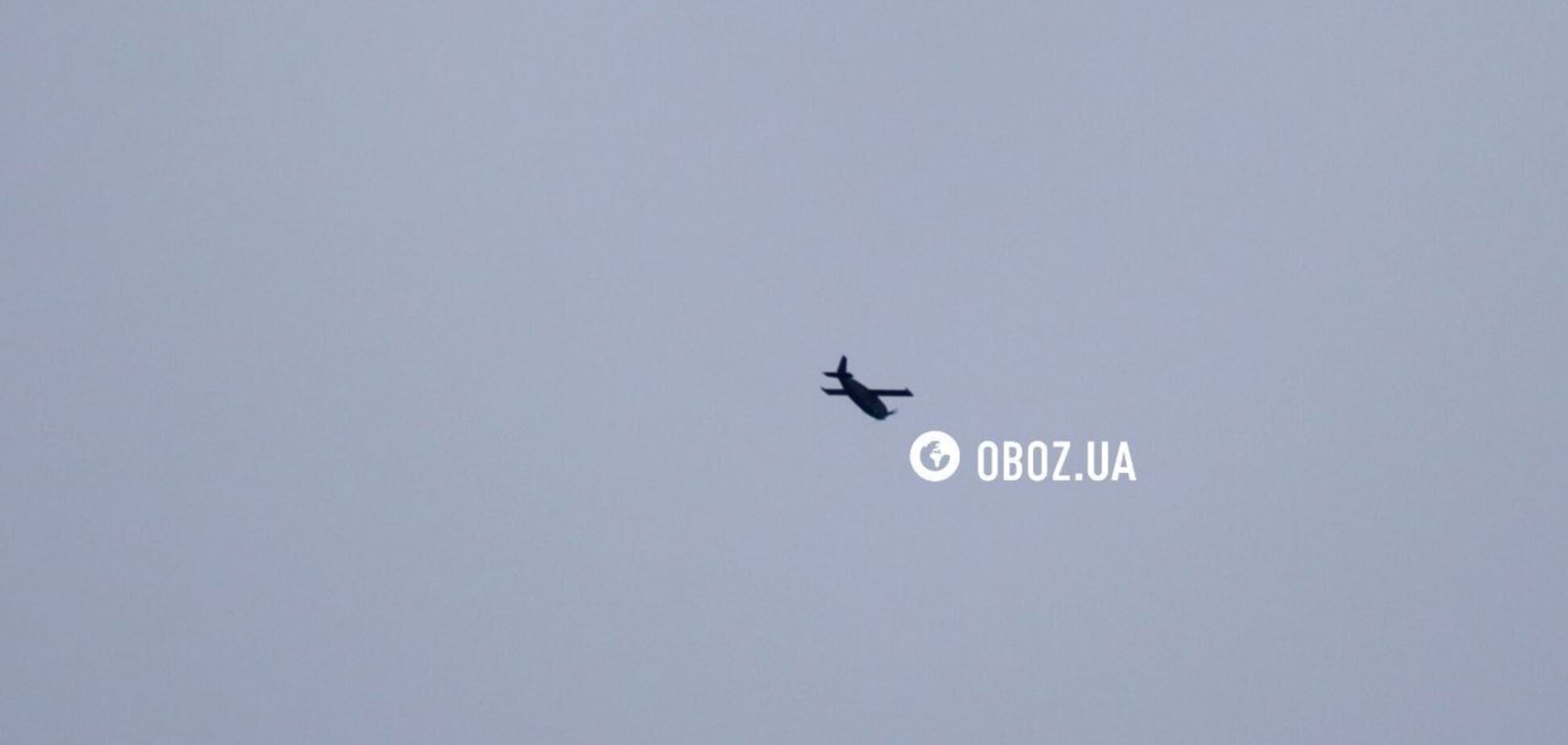 Киев утром атаковали вражеские дроны: были слышны взрывы, обломки сбитых 'Шахедов' обнаружили в нескольких районах