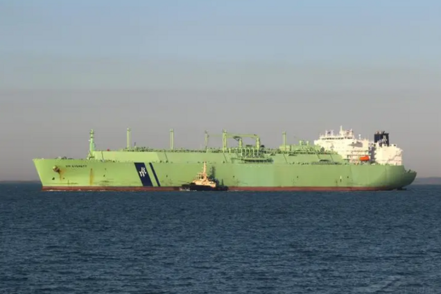 В ЕС заявили о риске экокатастрофы из-за российского танкера в Средиземном море: что известно