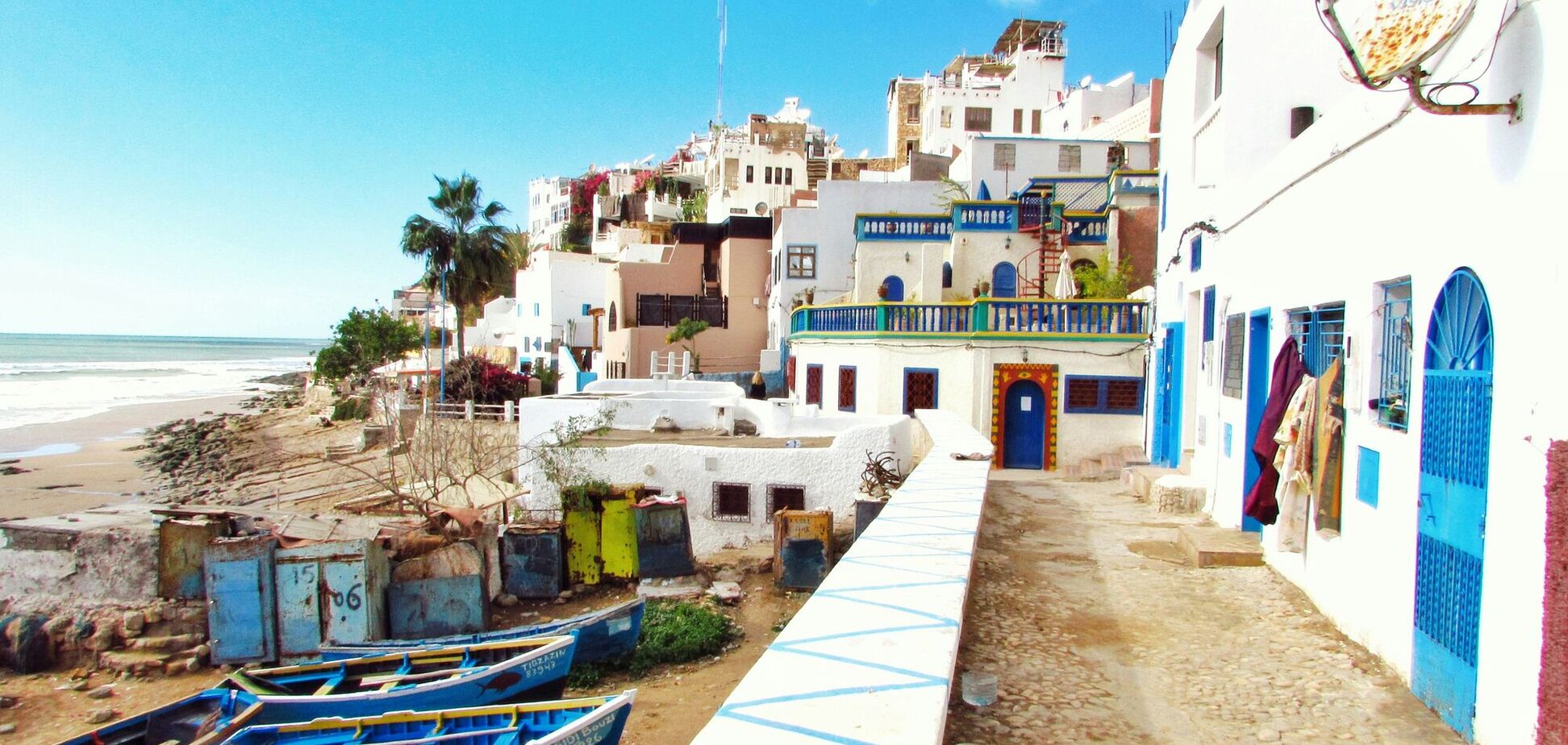 Тепло і дивовижні краєвиди: туристам порадили країну для подорожі у квітні