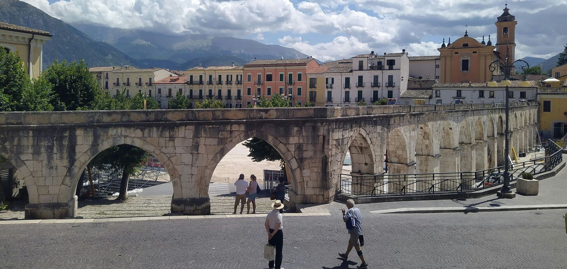 Куда сбежать от толпы в Европе: топ 10 мест