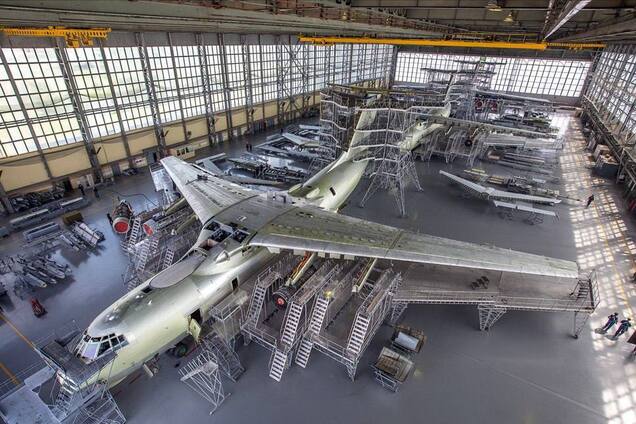 У Новгородській області атаковано авіаційний ремонтний завод: там могли бути два літаки А-50