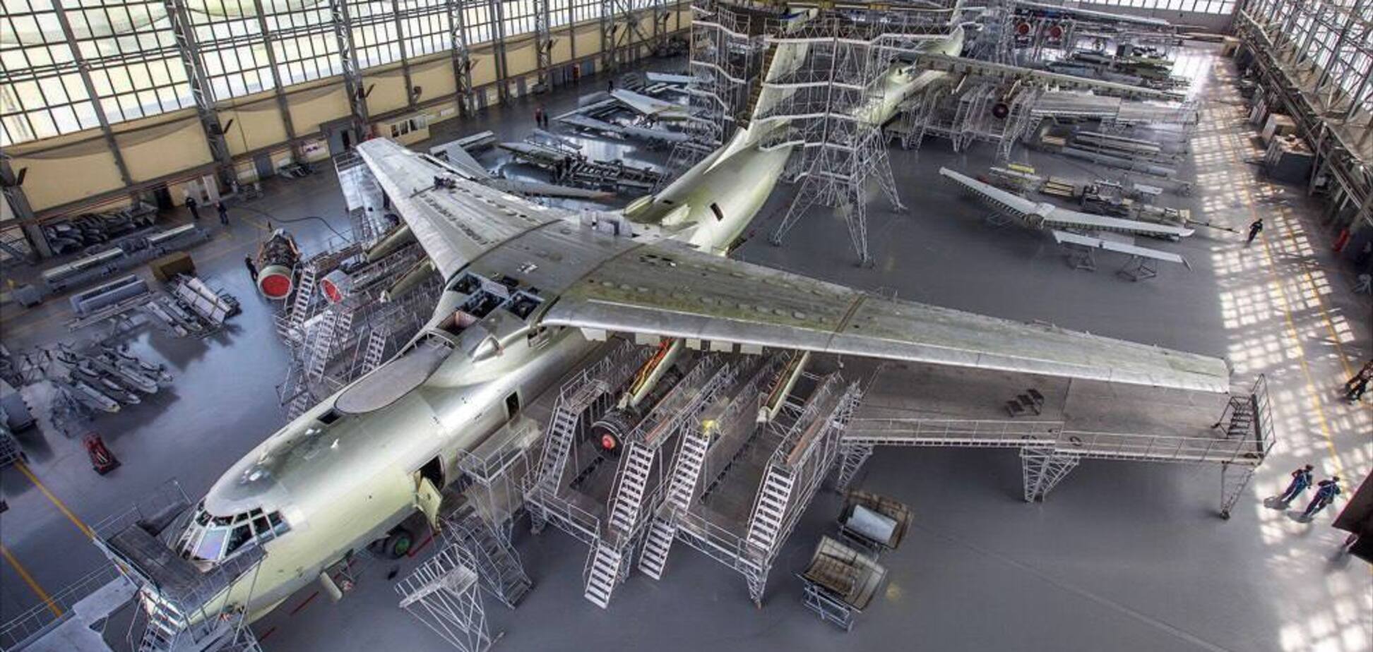 В Новгородской области атакован авиационный ремонтный завод: там могли быть два самолета А-50