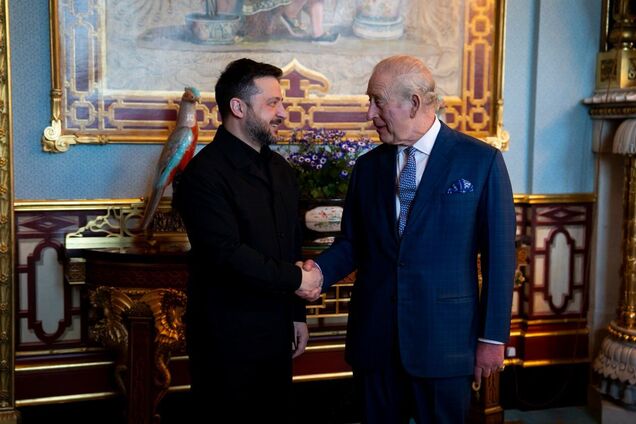 Зеленский прибыл в Лондон и встретился с королем Чарльзом III в Букингемском дворце: все подробности. Фото и видео